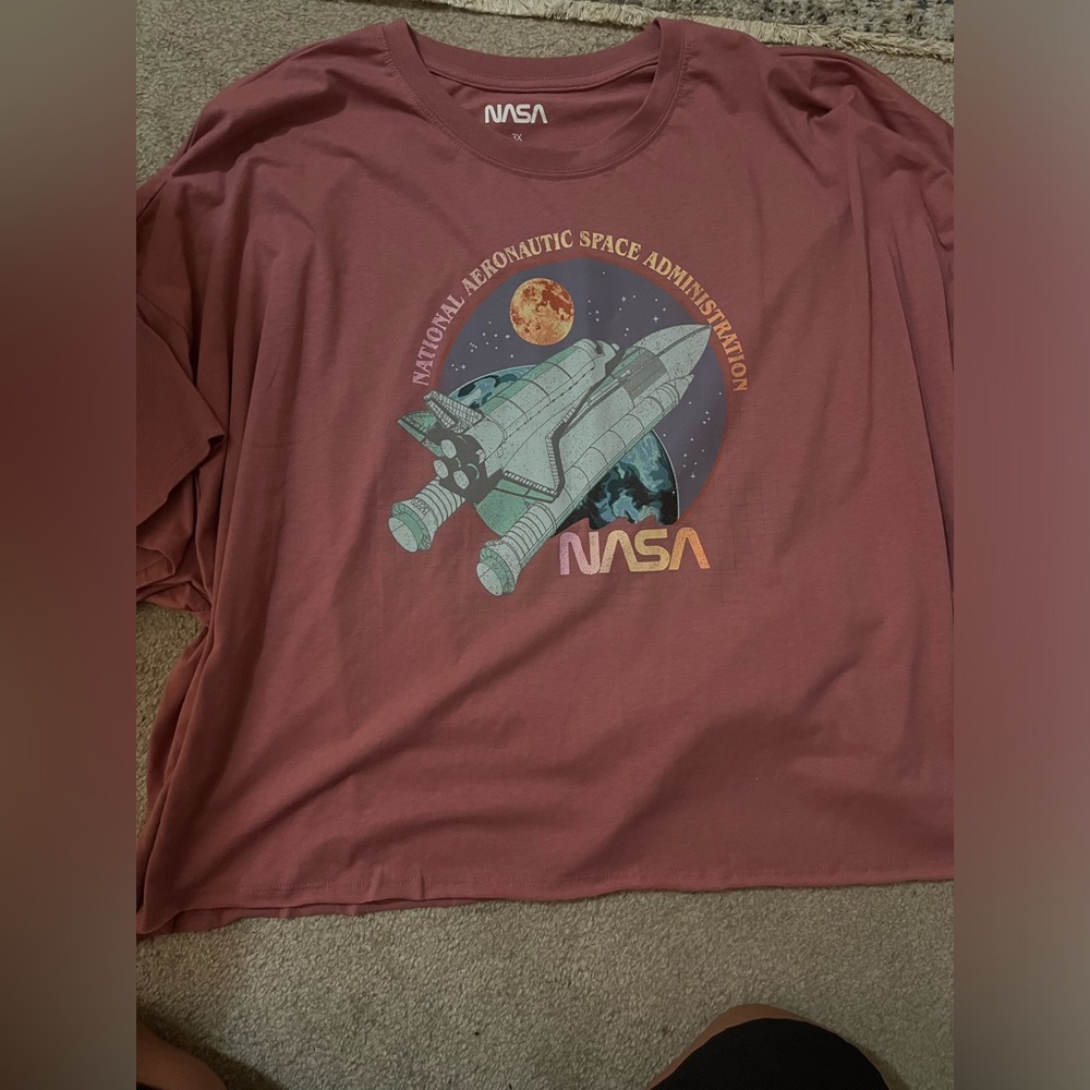 NASA Cropped Tee